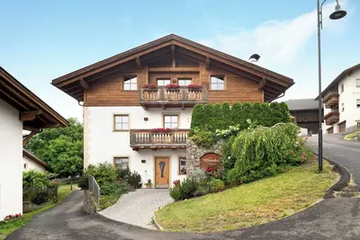 Image de Appartement \"Moarhof Natur Vitalis\" avec vue sur les montagnes, terrasse partagée et Wi-Fi