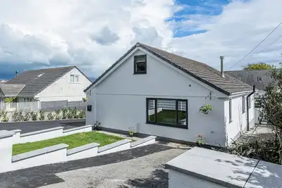 Image de Clydfan - a cottage that sleeps 10 guests in 4 bedrooms
