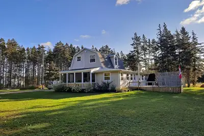 Image de Stanhope Vacation House – Walk to the beach!