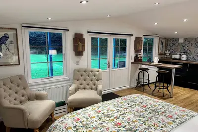 Image de Cosy Countryside Lodge, 10 Mins From the Beach and National Park