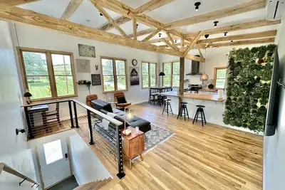 Image de Bankers Loft w/ Washer, Dryer King Size Bed Beautiful Space for a Beautiful Stay