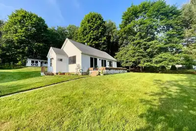 Image de Idyllic Lightfilled Cottage