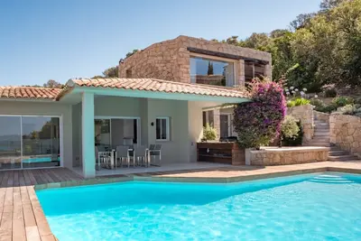 Image de Villa Luxe 8 couchages, Vue mer, Plage de Saint Cyprien, Piscine, Porto Vecchio