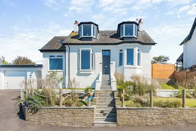 Image de 4 bedroom accommodation in Dunure