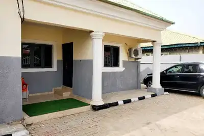 Image de Pjp2 Family and Friendly Shortlet Apartment 15mins drive to the central Area