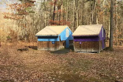 Image de Serendipity - Primative, Rustic, Unique Tabins half hour from Penn State.