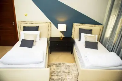 Image de Sumptuous and Luxury 2 Bedroom Apartment