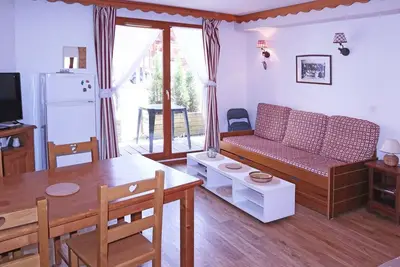 Image de Appartement Confortable avec Piscine Chauffée et Sauna, Proche Pistes et Commerces - 4 Pers.