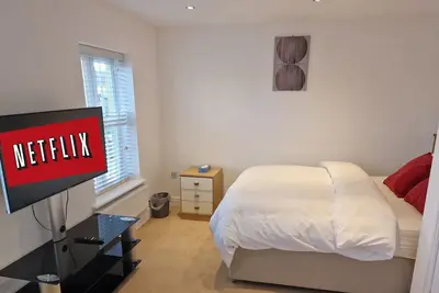 Image de NightRest Homes 6 Bedroom Short & Long Term Stay