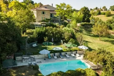 Image de Mas Tarnais de caractère avec piscine, 12 pers.