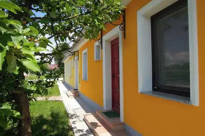 Image de Apartment Antonia/Remodeled historical cottage/very close to natural spa