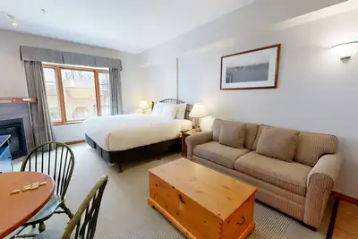 Image de Hearthstone Lodge #214