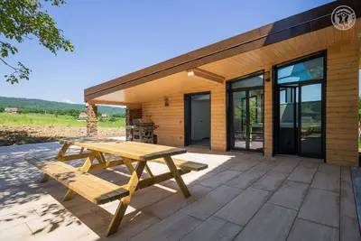 Image de A L'Ombre Du Noyer - Traize