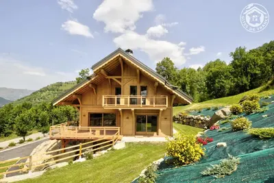 Image de Le Chalet Du Rocher - Albiez Montrond