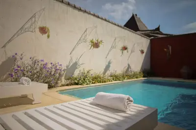 Image de This 3-star hotel offers room service and a concierge service.