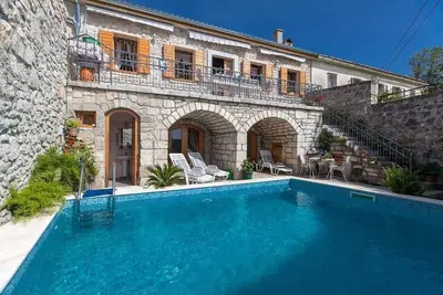 Image de 4 bedrooms Villa Ljuba with pool in Crikvenica, 6+2 person