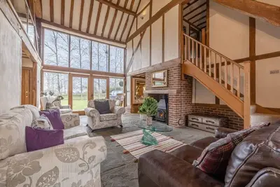 Image de Charming Family Barn in Dorney