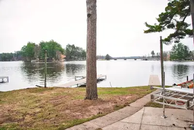 Image de Lakefront Dn - in a no-wake zone in Chetek, Wi on the Chetek Chain of Lakes.