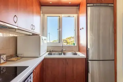 Image de Cozy & Comfy House at Theseus Beach Village