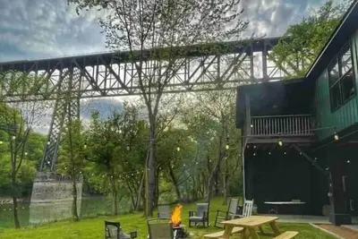 Image de Highbridge River Cabin with Ky River View & Access