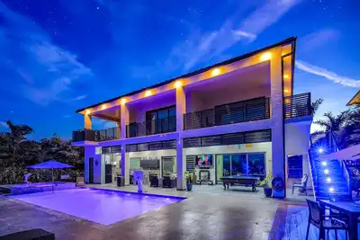 Image de Brand New 6 Bedroom 7 Bathrooms Paradise In Marathon