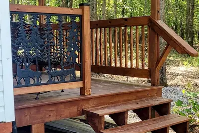 Image de Brand New Cabin conveniently located near Hwy 15, I-64, and I-57