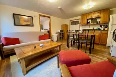 Image de Wabash Eagles Nest 171. 5 Apt. , 2nd Floor