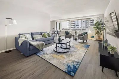 Image de LuxOasis | 2bd 2ba | Family | Dc | Pool&Gym