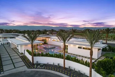 Image de Private Pickleball Court-Villa 7