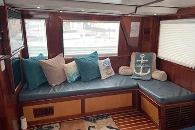 Image de Beautiful 43 ' sportfish yacht
