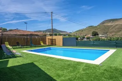 Image de Casa no Coração do Douro com Piscina