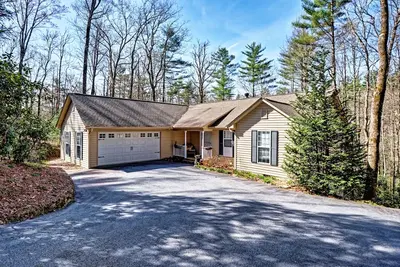 Image de Sounds of Little Hogback Creek Enjoyed from the Deck! - Herring Hideaway