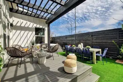 Image de Newly Constructed Chic Home | Hot Tub