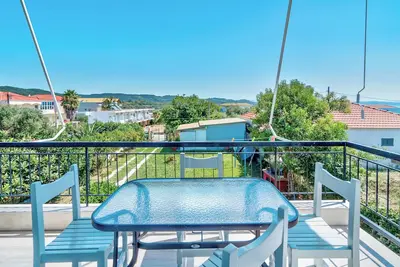 Image de Studio 'Labros 4' avec vue sur les montagnes, Wi-Fi et climatisation
