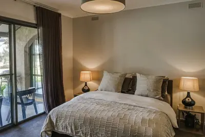 Image de Magnificent Serene Country Retreat\n