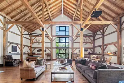 Image de Bixby Creek Ranch: Luxurious Family Compound with Panoramic Ocean Views