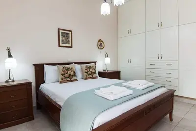 Image de Sophisticated 2-Bedroom Retreat in Petroupoli