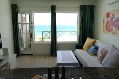 Wonderful sea View, see how it Feels to Live Right in Front of the Ocean