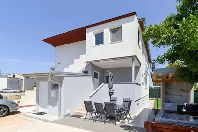 Image de Appartement de vacances Umag pour 5 personnes avec 2 chambres à coucher - Appartement de vacances