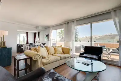 Penthouse With Vast Indoor / Outdoor Areas. Breathking sea and Mountain Views
