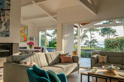 Image de Villa Marie - Pyla sur mer, superbe villa 10 personnes vue Bassin