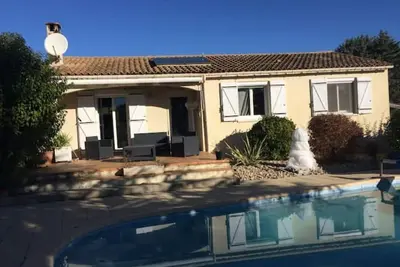 Image de Villa 100m²+ Piscine Sécurisée Avec Cuisine D'été
