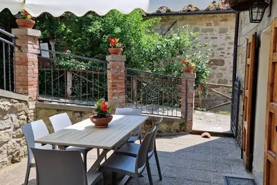 Image de Cozy house in the ancient medieval village of Porciano