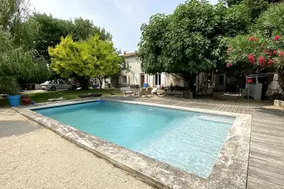 Image de Maison, 5 chambres, piscine, à 5 min d'Arles