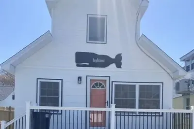 Image de Baydreamer is a cozy cottage close to the water and pet friendly