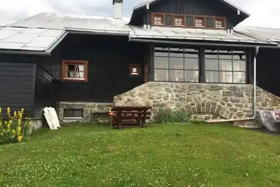 Image de Location-Salle de bain privée séparée-Vue sur le bois