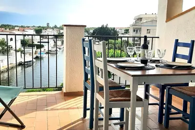 Splendide appartement avec vue sur les canaux et la piscine