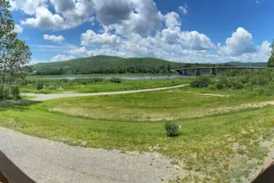 Image de Allagash - 3-bedroom home along the St. John River\n