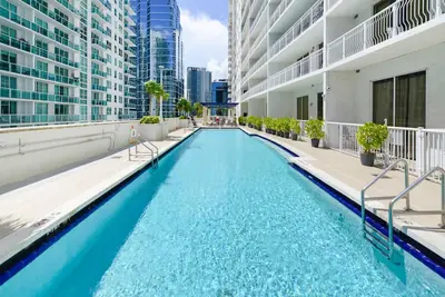 Image de The Club- Re Rentals