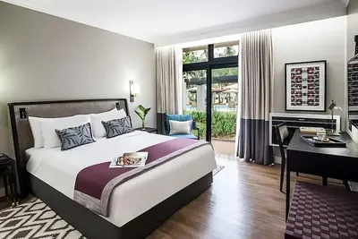 Image de Relax and Recharge! 4 Units with Free Parking and Shuttle, Sports Courts, Pool!